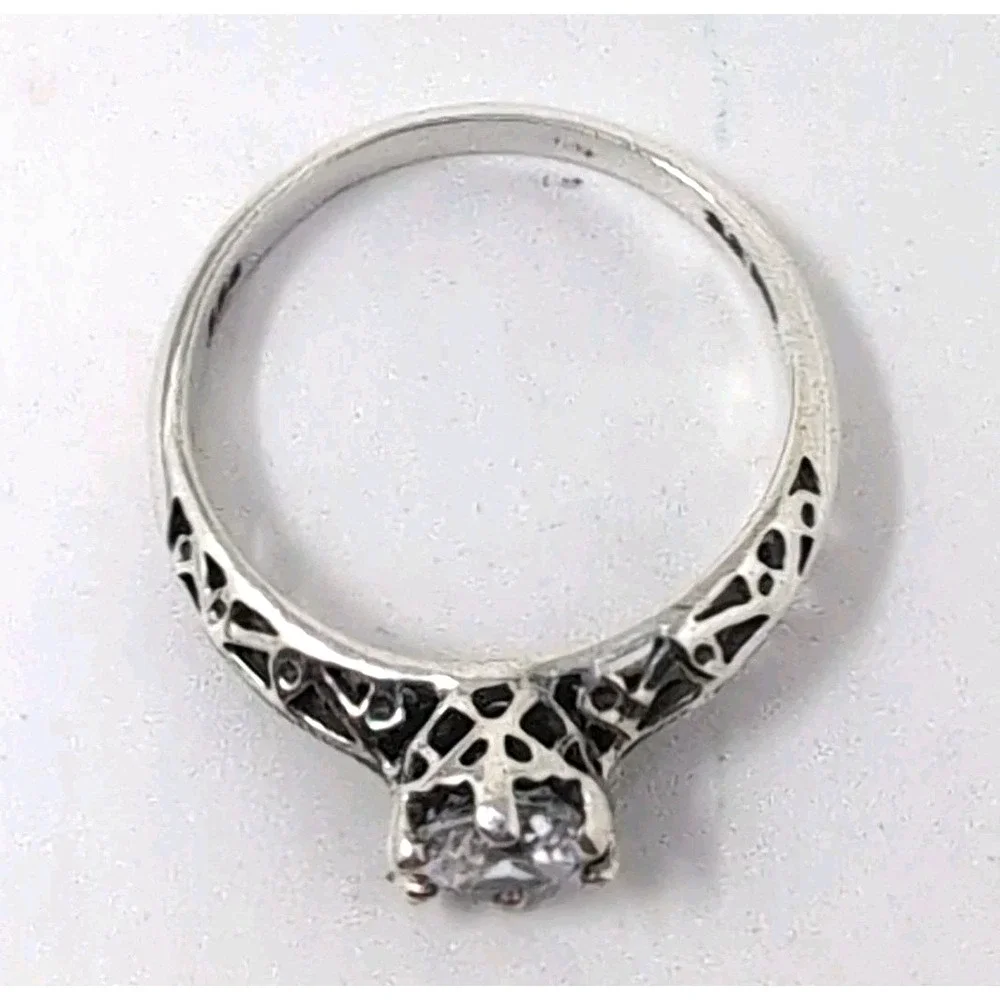925 Sterling Silver Filigree Openwork Solitaire Ring Clear Round Stone Size 8.5